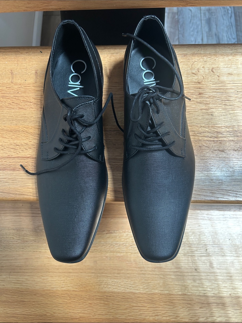 Calvin Klein Men's Black Lace-Up Oxford Dress Shoes - Picture 2 of 6